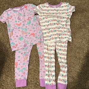 Girls set of two short sleeve matching pajamas